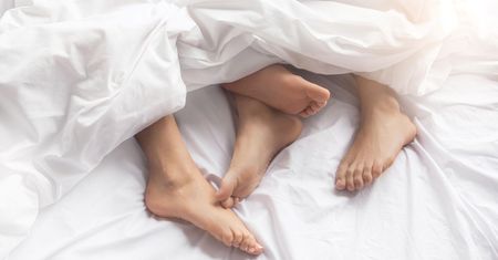 5 pozycji seksualnych łagodzących stres. Wypróbuj wszystkie (WIDEO)