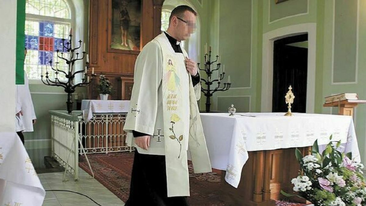Ksiądz podejrzany o kilkukrotne zgwałcenie młodej kobiety. Trafił za kraty