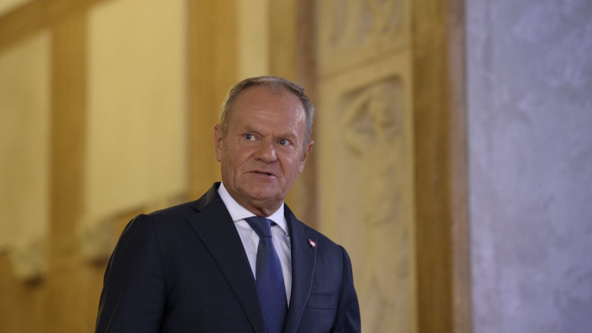 Polish Prime Minister Donald Tusk arrives for a meeting with Dutch Prime Minister Dick Schoof ahead of talks in Warsaw, Poland on July 7, 2025.