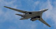 Rosyjskie bombowce Tu-160. Manewry nad Morzem Barentsa to część Zapad 2025