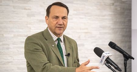 Sikorski o śmieci Leppera. Odpowiedział na słowa Kaczyńskiego