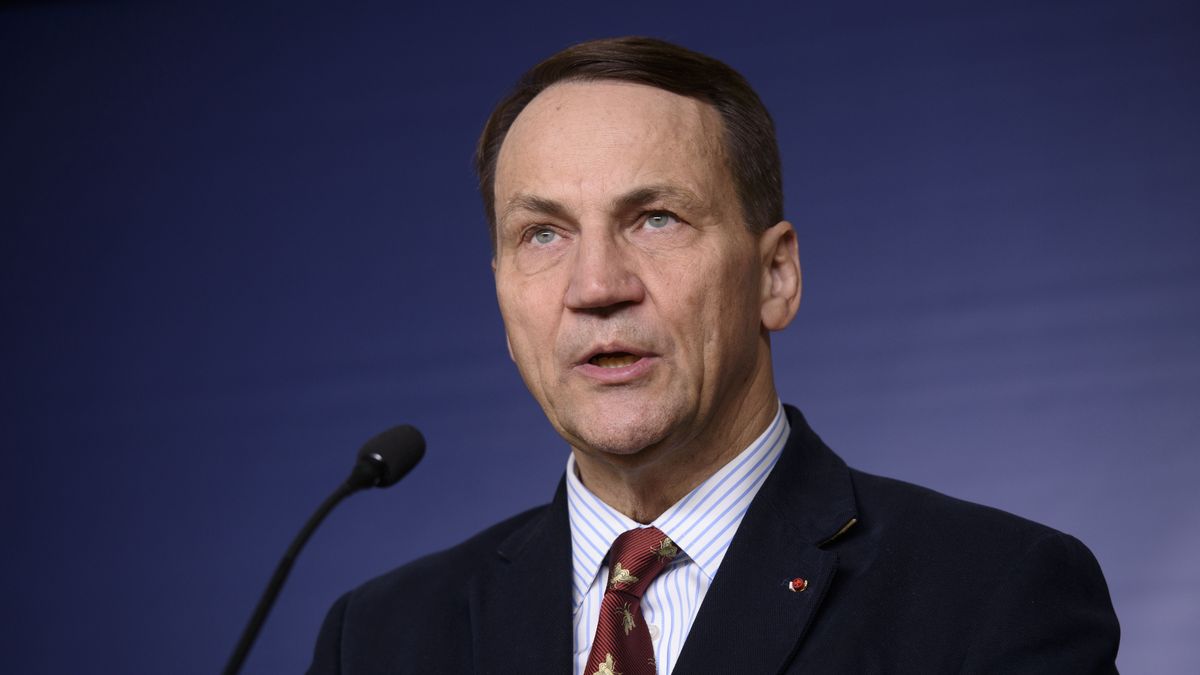 Poland's Minister of Foreign affairs Radoslaw Sikorski speaks during a press conference with his counterpart, South Korea's Foreign Affairs Minister Cho Tae-Yul in Warsaw, Poland on March 5, 2025.