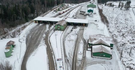 Łotwa "gotowa do reakcji". Poważna sytuacja na granicy z Rosją
