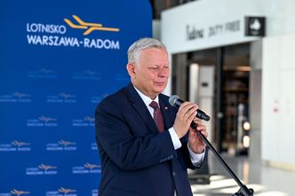 "Żartowano z tych słów". Marek Suski doczekał się rejsów z Radomia do Egiptu