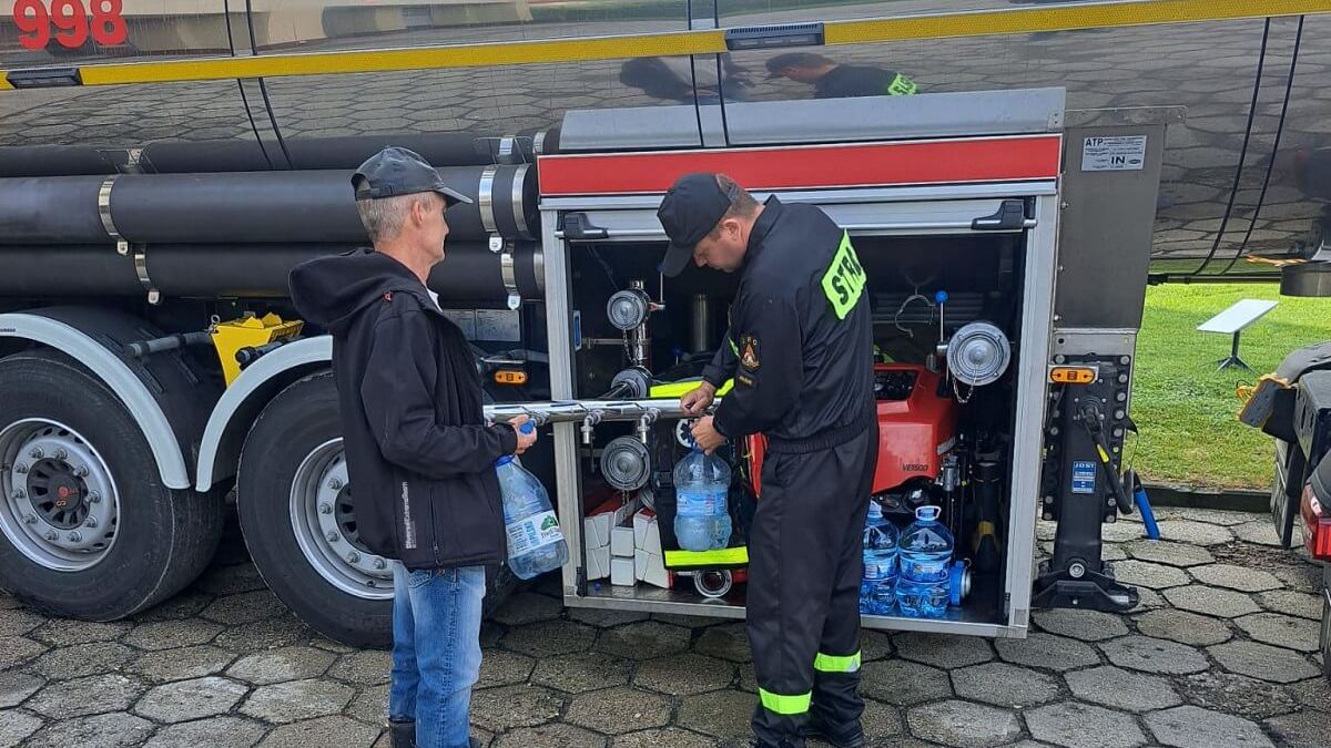 Straż pożarna racjonowanie wody do picia