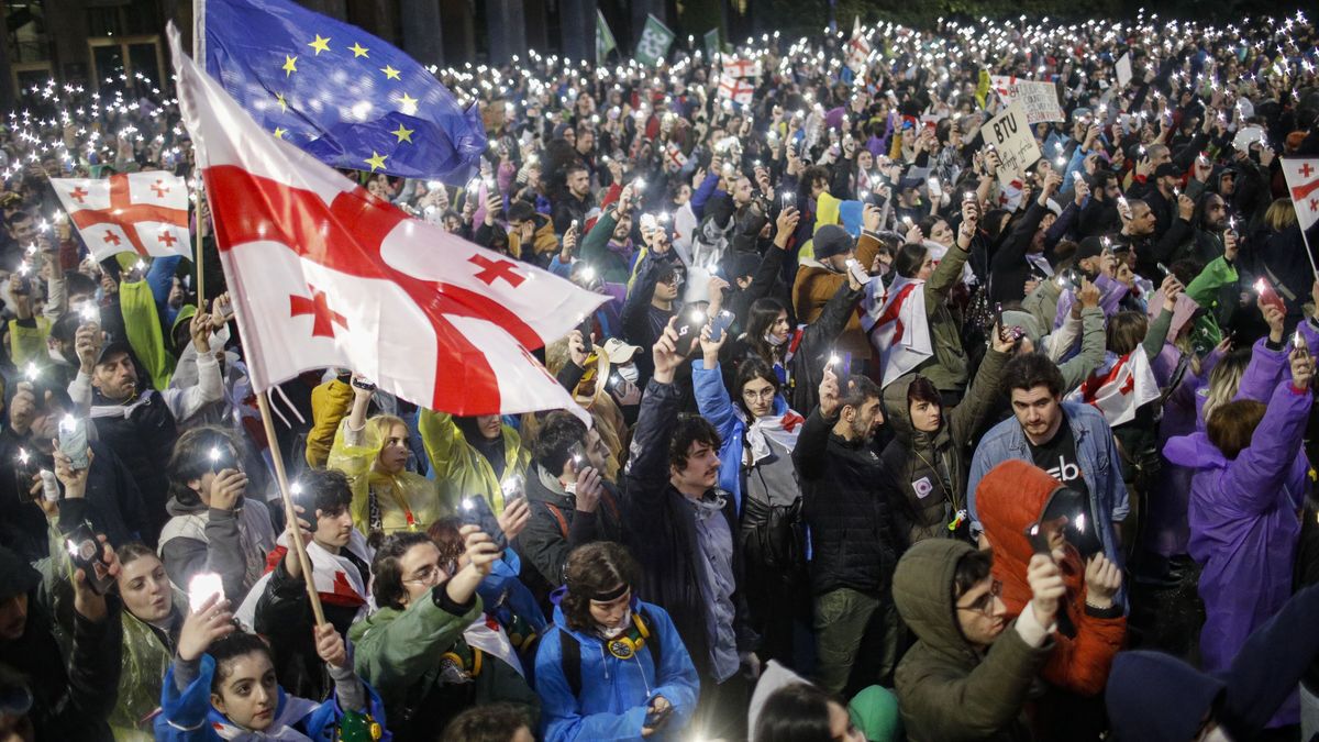 Gruzini protestują przeciw ustawie o agentach zagranicznych