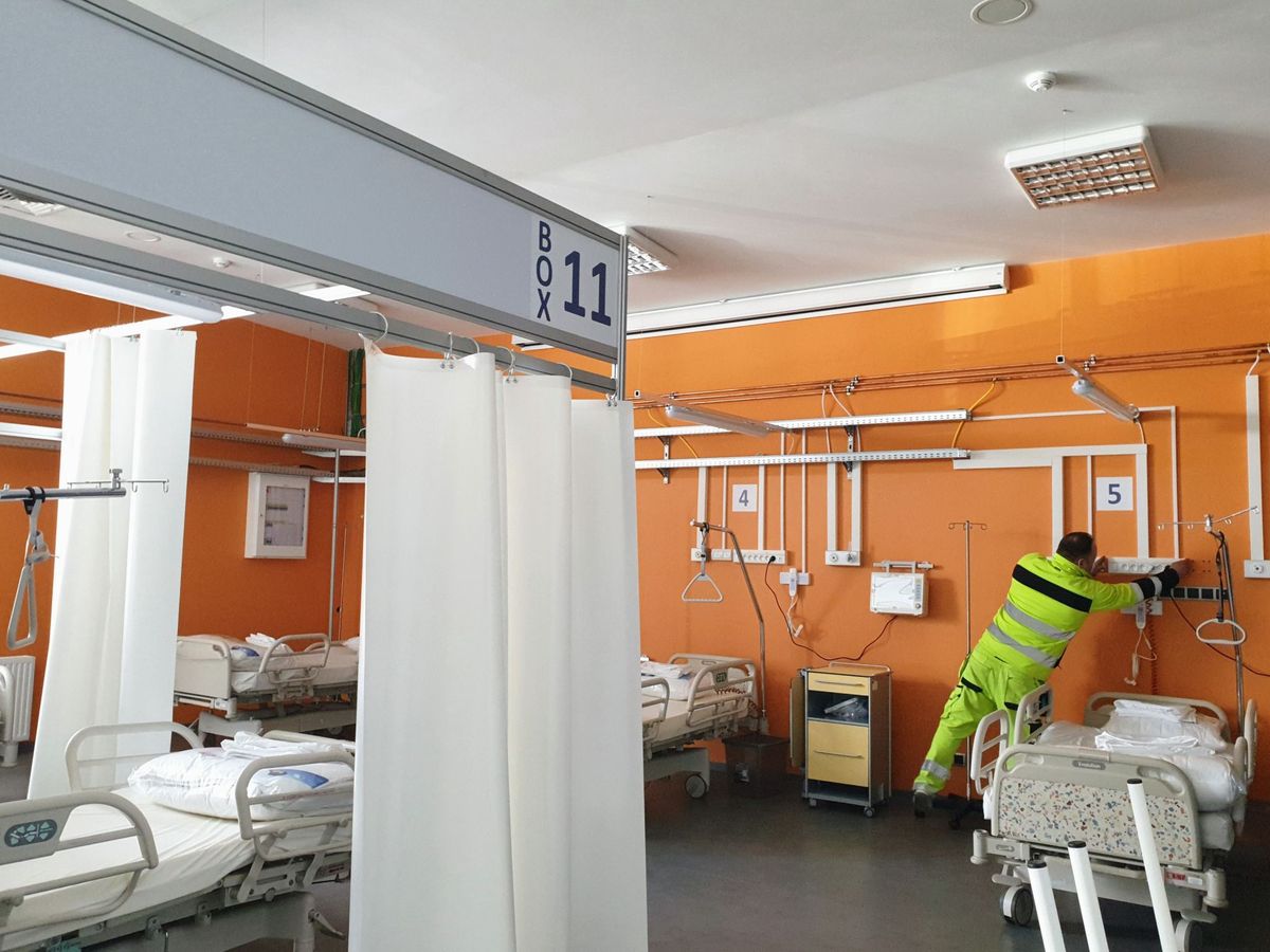 koronawirus szpital łóżko covid