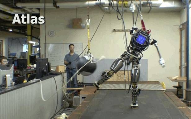 Terminator istnieje. Nazywa się Atlas i jest dziełem Boston Dynamics. Co potrafi? 2