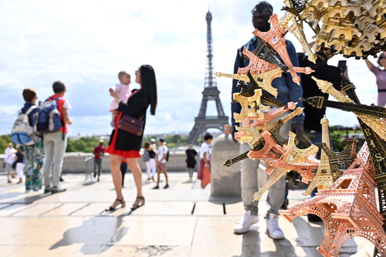 Biją na alarm ws. zadłużenia Francji. "Efekt kuli śnieżnej"