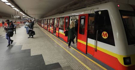 Metro Warszawskie. Wypadek na stacji Centrum. Jedna osoba nie żyje