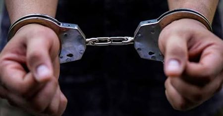 Zadzwonił na policję. Oświadczył, że chce iść do więzienia