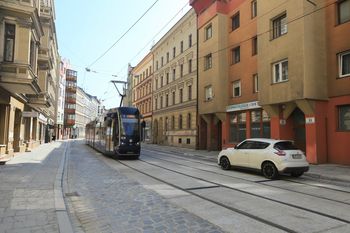 Wrocław: Dwie koncepcje na przebudowę ul. Szczytnickiej. Co z ruchem samochodów po remoncie? Jest jasny sygnał