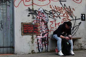 Polacy widzą przyszłość gospodarki w coraz ciemniejszych barwach. Wojna przebiła pandemię