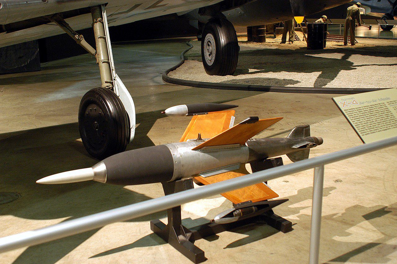Pocisk powietrze - powietrze Ruhrstahl X-4