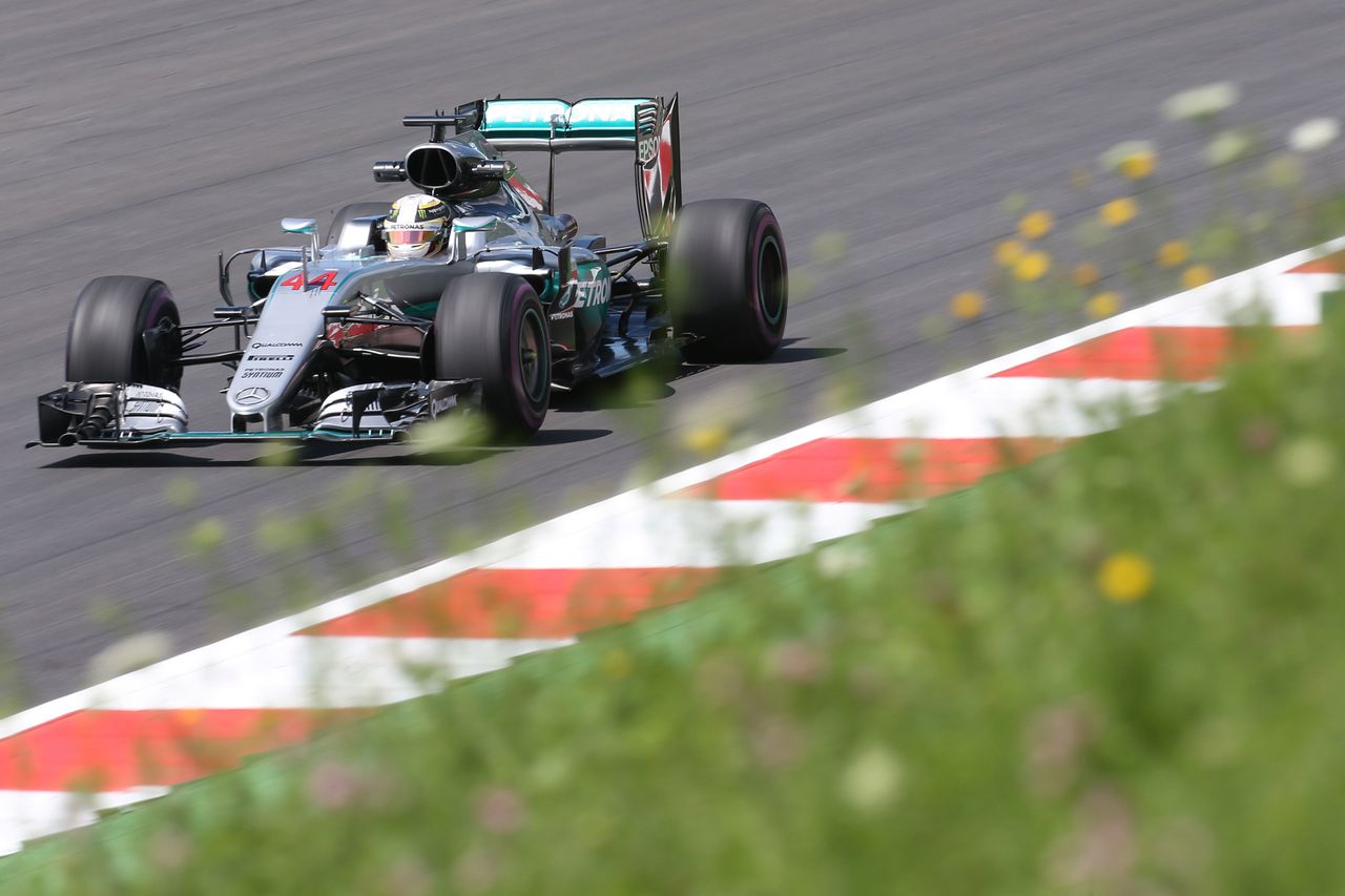 Grand Prix Austrii 2016 - kontrowersyjne zwycięstwo Hamiltona