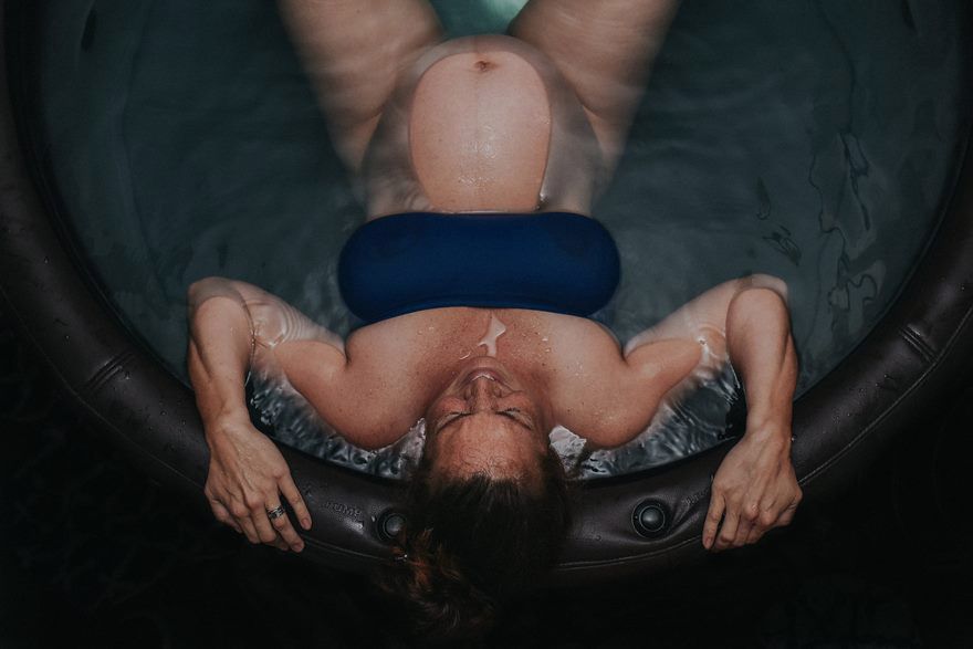 Tak rodzą kobiety. Niesamowite zdjęcia z porodów, które zebrano i wyróżniono w największym tego typu konkursie fotograficznym na świecie 43