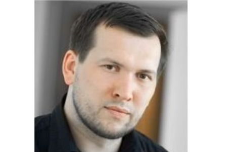 Łukasz Stępniak wicenaczelnym „Wiadomości Handlowych”, Rawa i Jachowski w zespole