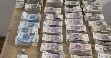 Właściciele spędzali wigilię u rodziny. Sprawca wyniósł z ich domu milion zł