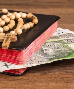 Ile zarabiają księża? Zarobki kapłanów mogą niektórych mocno zaskoczyć