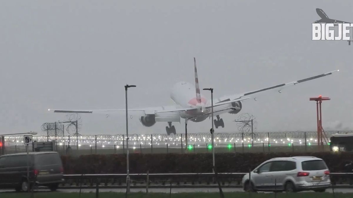 Mrożące krew w żyłach lądowanie Boeinga 777 na Heathrow