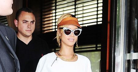 Rihanna w okularach za 1100 złotych!