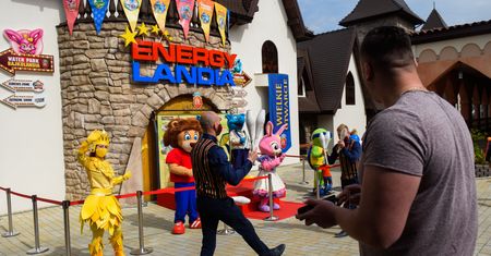 Koronawirus w Polsce. Poszukiwania gości Parku Rozrywki "Energylandia". Jest apel sanepidu