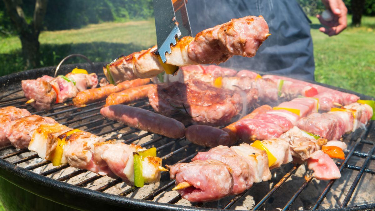 Wielu Polaków nie wyobraża sobie grilla bez mięsa