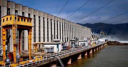 Elektrownie na Dunaju zwalniają. "Sytuacja nadzwyczajna"