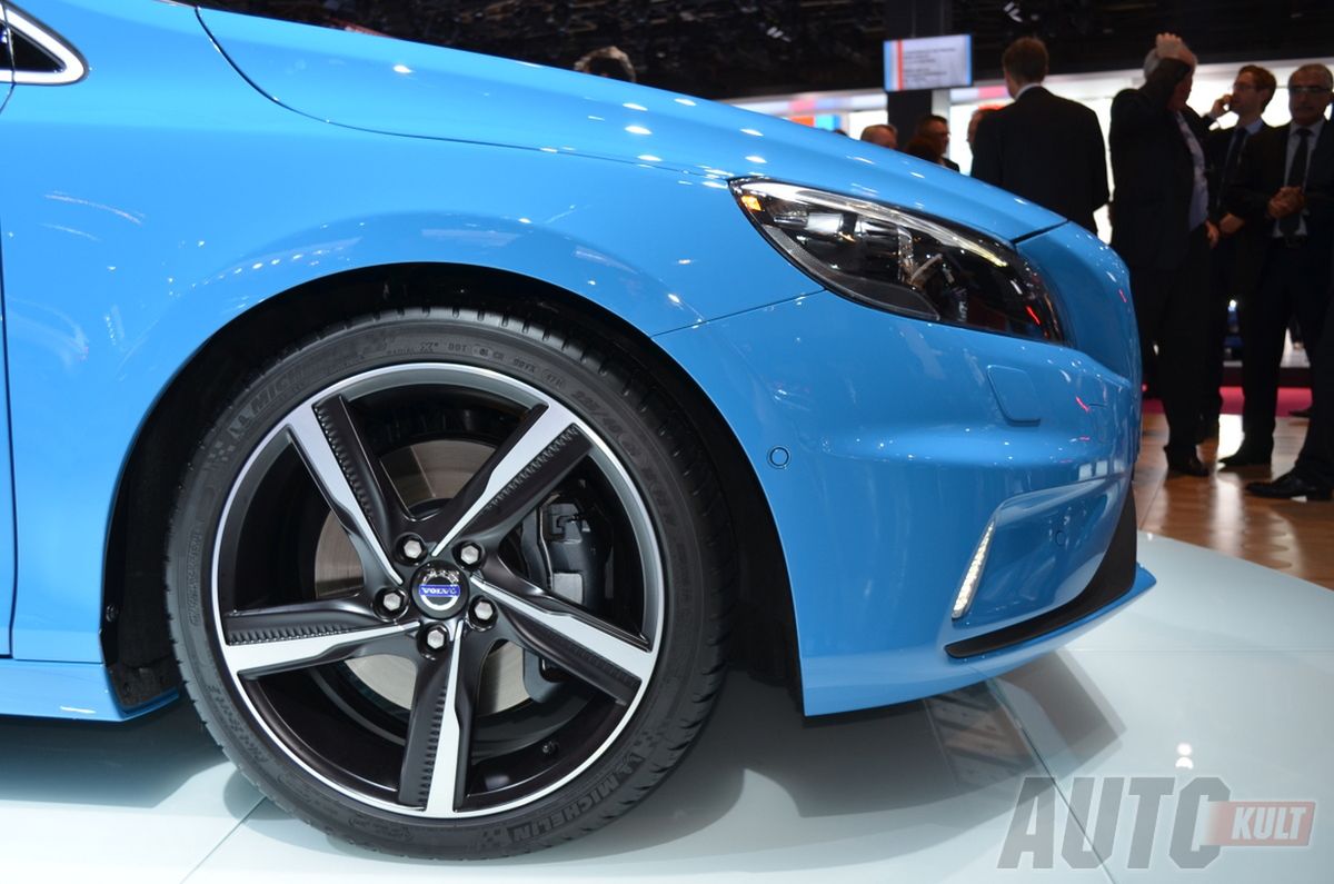 Volvo V40 R-Design