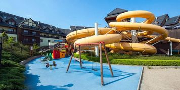 Ma aquapark, wyżywienie w cenie i pobyt dzieci gratis. Rodziny szturmują to miejsce w górach