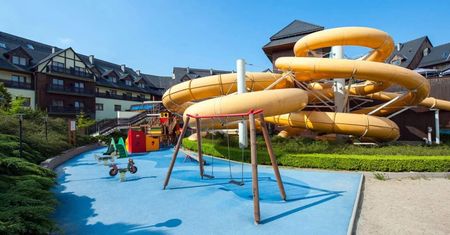 Ma aquapark, wyżywienie w cenie i pobyt dzieci gratis. Rodziny szturmują to miejsce w górach