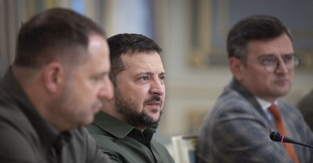 Dekret ujawniony w nocy. Nagła dymisja, Zełenski zdecydował