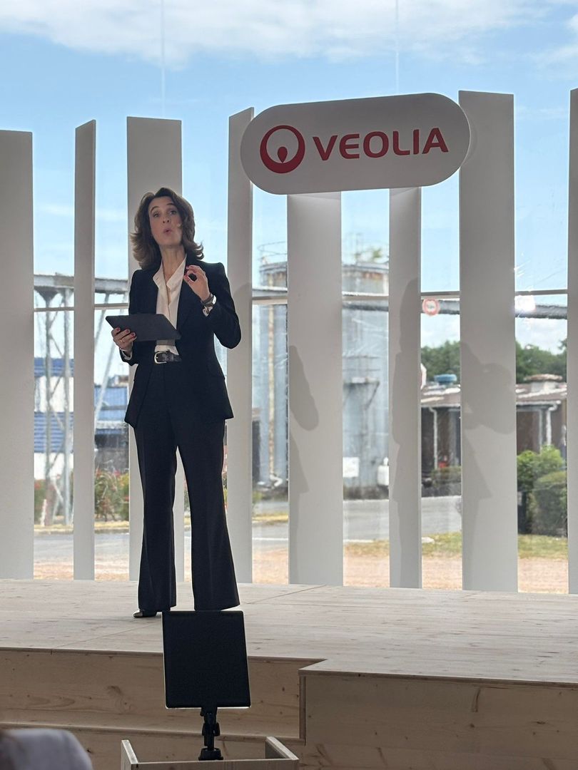 Veolia ogłosiła znaczące wzmocnienie globalnych mocy przetwórczych w zakresie odpadów niebezpiecznych