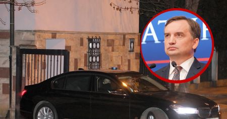 Stłuczka Ziobry. Minister jechał z rodziną. "Nie widzę problemu"