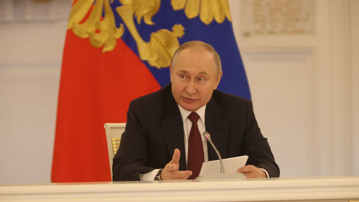 Putin Holds State Council Meeting
MOSCOW, RUSSIA - DECEMBER 22: (RUSSIA OUT) Russian President Vladimir Putin speaks during the State Council meeting at the Grand Kremlin Palace on December 22, 2022 in Moscow, Russia. Putin called ministers and governors for the annual meeting of the State Council on Youth Policy. (Photo by Contributor/Getty Images)
Contributor