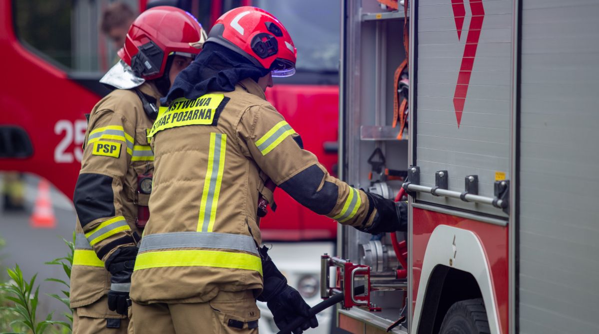 Pożar naczepy na A1 pod Świeciem. W akcji sześć zastępów straży