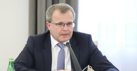 Członek RPP krytykuje działania rządu. "Używamy siekiery do wyrywania chwastów inflacyjnych"