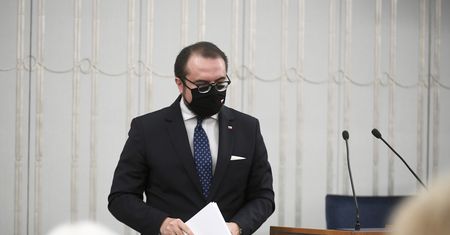 Rzecznik TSUE bezlitosny dla "ustawy kagańcowej". Reakcja wiceministra Pawła Jabłońskiego