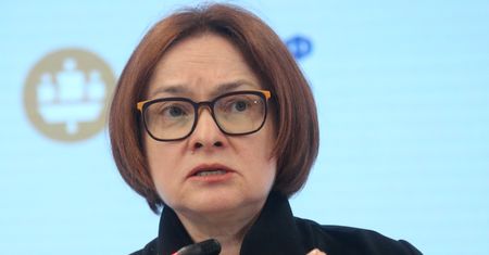 "Elvira ma wyłączne prawo mówić Putinowi". Wyjątkowa pozycja szefowej Banku Rosji