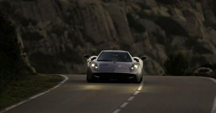 Świetne wideo promujące Pagani Huayrę