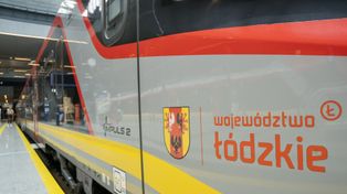 Łódzkie staje się coraz bardziej "kolejowym" województwem. Nowe trasy, nowe pociągi i horyzontalny rozkład jazdy