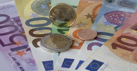 Spiegel: Polsce grozi utrata miliardów z UE