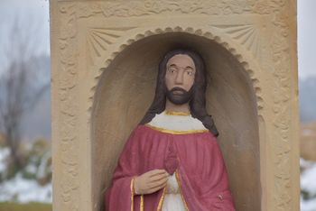 Powiat raciborski: Blask po renowacji krzyży. Dyskusja o stylistyce trwa