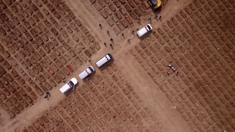 Koronawirus. WHO informuje: na COVID-19 zmarły 4 miliony osób 