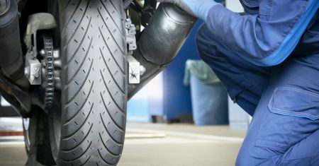 Cena badania technicznego na SKP. Ile zapłacisz za motocykl, a ile za motorower