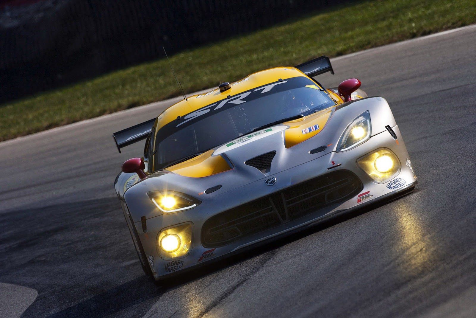 2013 SRT Viper - w żółci, czerwieni, czerni i niebieskim [aktualizacja] 70