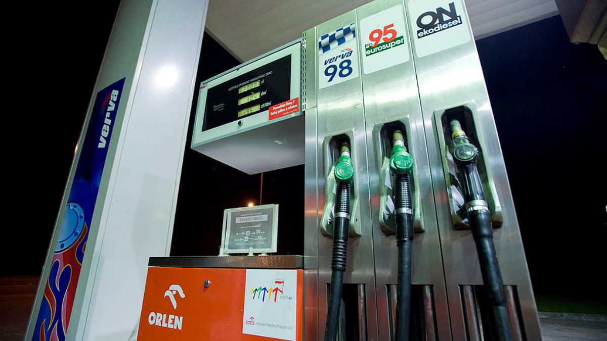 Ceny paliw w Polsce są niższe niż rok temu. Co dalej?