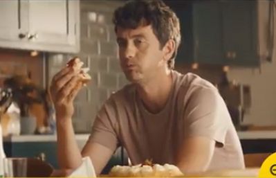 Producent materaców eve Sleep radzi, by „zawsze wstawać prawą nogą”