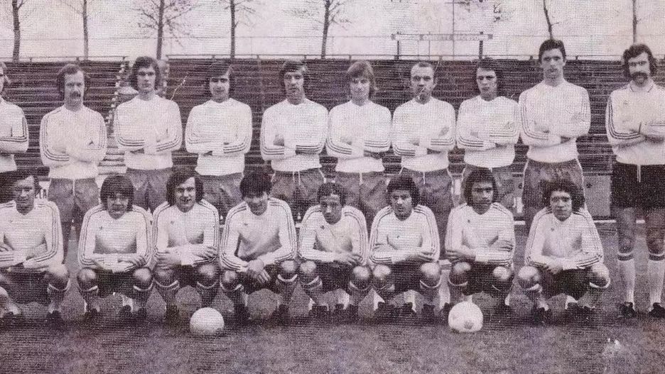 Program meczowy ze spotkania Śląska z Liverpoolem.