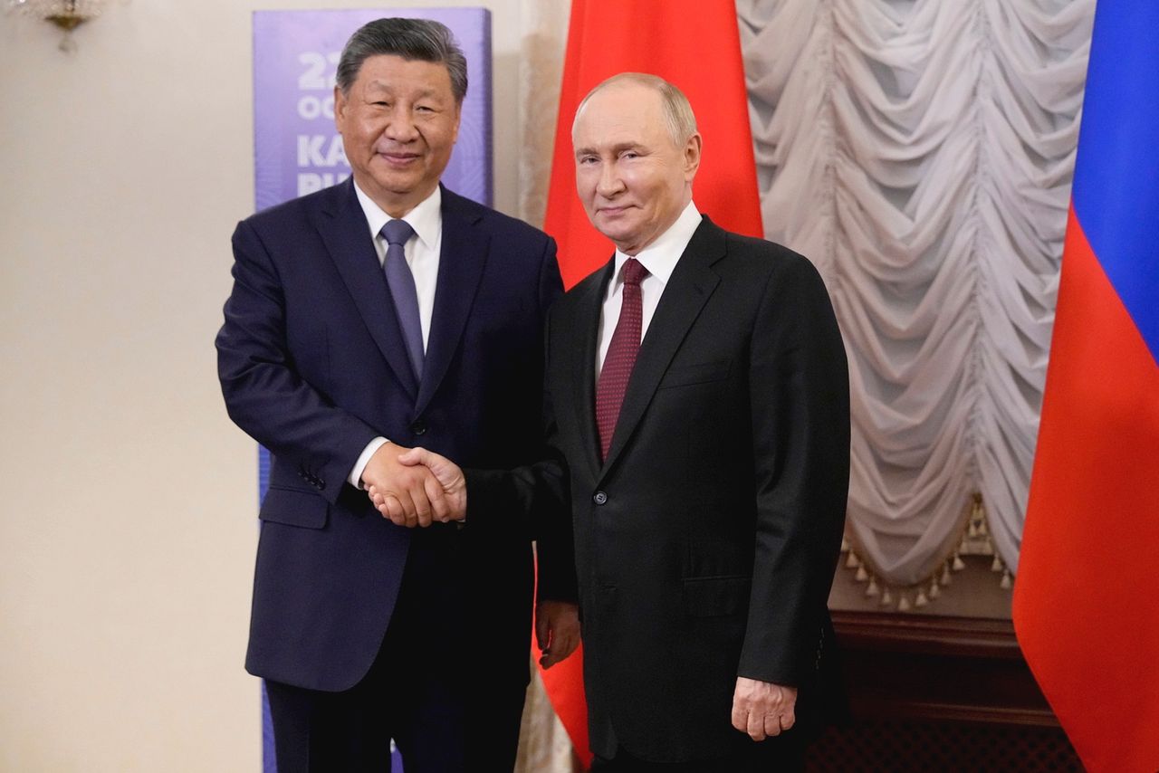 On Tuesday, Xi Jinping met with Władimir Putin.